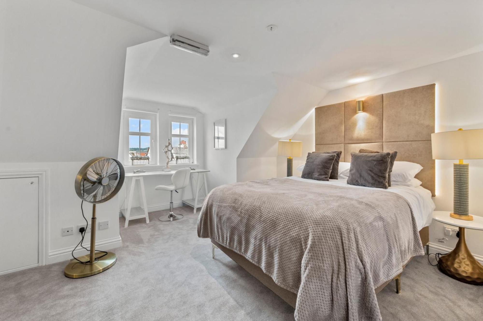 Causeway House Otel Stirling Dış mekan fotoğraf